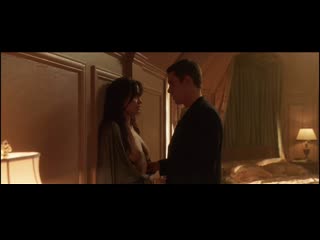 best анджелина джоли angelina jolie голая в фильме забирая жизни 2004 best