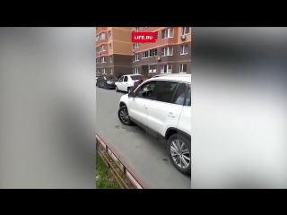 best в подмосковье женщина на авто пыталась сбить полицейского best
