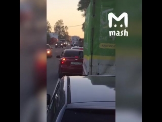 best скучающая парочка занялась сексом в пробке под питером best