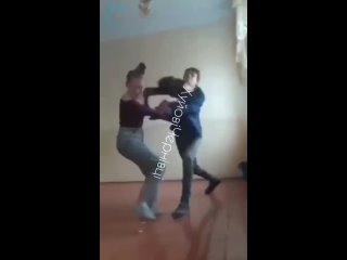 best пыталась опустить ботаника но получила отпор best