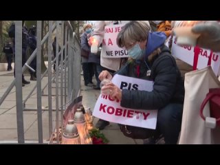 best в польше массовые акции из за закона об абортах best