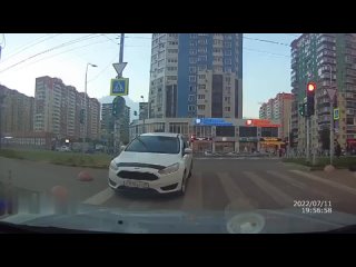 best в краснодаре азер нарушитель пдд набросился с угрозами и оскорблениями на принципиального водителя best