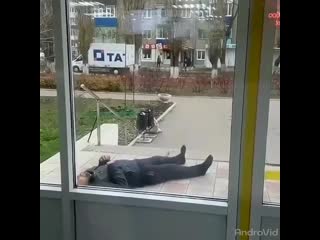 best в ельце не стали помогать пациенту лежащему на пороге больницы best