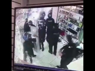 best иранская полиция во время уличных протестов best