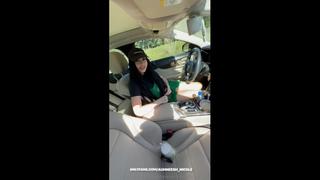best auhneesh nicole starbucks waitress best