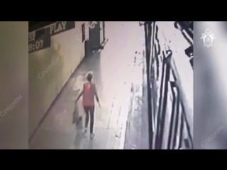 best убийца полицейского сбегает с места преступления в метро видео скр best