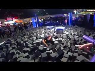 best порноактриса адриана чечик сломала спину на twitchcon best