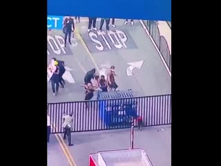 best лос анджелес штат калифорния онижедити чуть не зашибли своего best