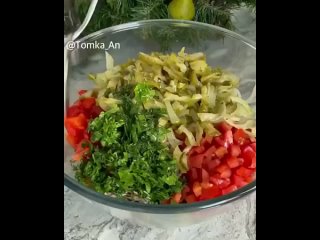 best салат ингредиенты говядина нежирная 400 гр перец 300 гр лук 1 шт маринованные огурцы 300 гр помидор черри 200 гр зе best