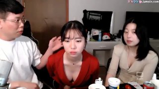 best bj 박살 미모의 누님들과 함께 1 425315번 야동 검색어 미모원탑 야동코리아 red mp4 best