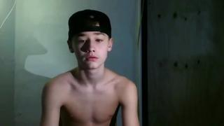 best gay webcam chat 035 пацаны показывают себя и дрочат на вебку twink boys wank cock gay sex porn гей секс порно best