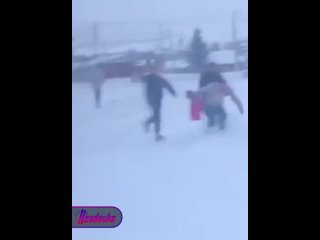 best едва не молодые хоккейной клюшкой в хакасии неизвестные избили до полусмерти хоккейной клюшкой и палками мужчину best