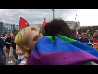 best лесбиянки против диктатуры жалкое хоть и смешное зрелище место действия минск best