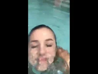 best выпали сиськи в бассейне грудь tits drop busty big boobs грудастая шлюха best