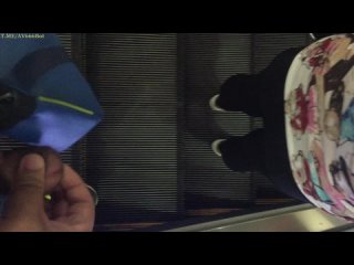 best китаец секс маньяк кончет на жопы азиаток публичное порно сперма конча на юбку штаны трусики в метро автобус best