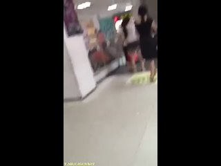 best китаец секс маньяк кончет на жопы азиаток публичное порно сперма конча на юбку штаны трусики в метро автобус best