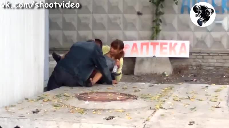 best вписка девушка поила хахаля водкой а он отказался ей лизать не хочет лизать западло пятница развратница бухаем best
