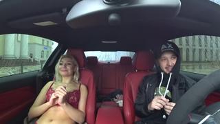 best блогер раздевает девушку в машине best