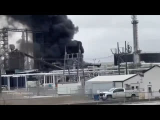 best у пиндосов полыхает нефтеперерабатывающий завод phillips 66 в биллингсе штат монтана best