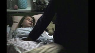 best отец трогает писю спящей дочери и кончает на нее инцест в кино пизда спящей дочки best