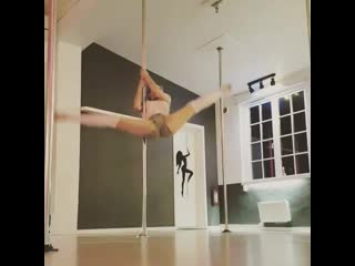 best спортсменка гимнастка пилон гибкая девушка gerl секси сильная шикарная красивое тело мотивация best