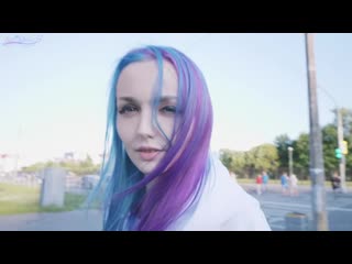 best девушка попросилась в машину чтобы ее подвезли best