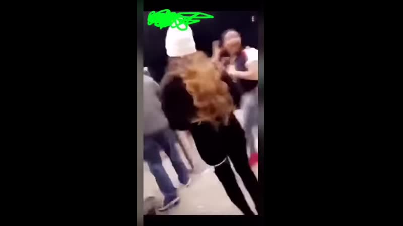 best стайка разноцветных налетела на мужика особо смелая была отправлена в глубокий сон судя по удару best