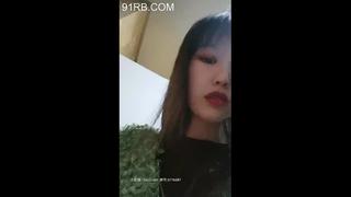 best 雪儿r粉 小骚逼没钱花了躲在男厕塞着跳蛋自慰伺机勾引路人干一次就要500块钱 91热爆 best