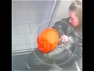 best папа мальчика как нибудь с ней прокатится в лифте на едине best