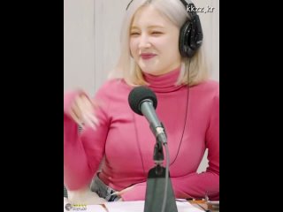 best 볼륨감 자비 없는 분홍색 티셔츠 모모랜드 낸시 momoland nancy create discover and share awesome gifs on gfycat 10 best