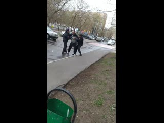best когда гуляешь с ребенком а тебя скручивает полиция best