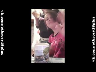 best две пьяные русские подружки разделись в перископе periscope засветы best