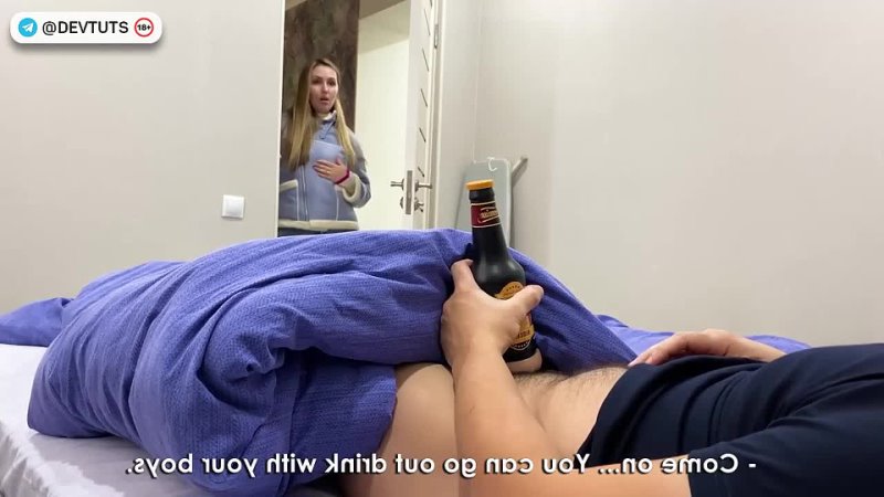 best мачеха милфа застукала пасынка за мастурбацией и трахнула его порно секс трахает русское инцест сестра домашнее best