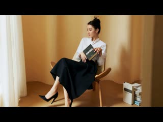 best дильраба в белой рубашке с черной юбкой вечер harpers bazaar best