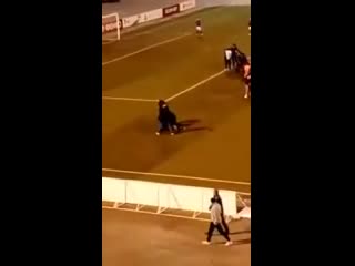 best в воронеже фанаты местного факела после очередного поражения решили избить футбо best