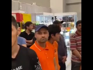 best полиция молодые мигранта на глазах матери best
