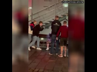 best в таллине молодые отморозки накинулись на пожилую русскоязычную женщину выкрикивая оскорбления и кр best