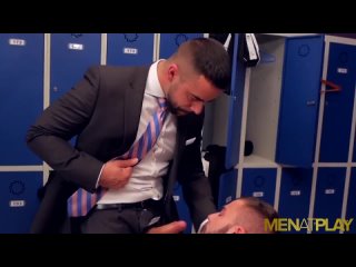 best gay cc два спортсмена жестко долбятся в раздевалке тренажерного зала best