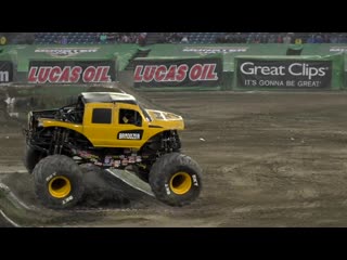 best diesel dave brodozer insane consecutive backflip monster jam anaheim 2019 best