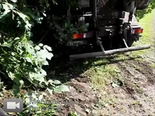 best бетономешалка врезалась в гаражи водитель оказался зажат в салоне 20 07 2012 best