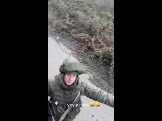 best в армянских соц сетях распространяют это видео якобы азербайджанский солдат троллит российского миротворца соседи best