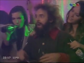 best война соседей тука встречается с лукасом и паломой в клубе отрывок из сериала best