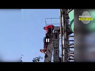 best сорвалась с колеса обозрения в парке аттракционов best
