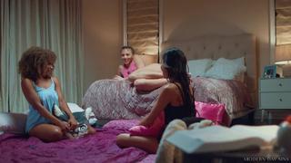 best gia derza vina sky jenna foxx cum gluttons slumber party squirtfest lesbian best