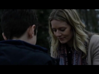 best absentiathe tidal wave about to hit her son her husband her marriage her family best
