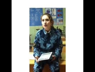 best симпатичная девушка в военной форме шикарно поет best