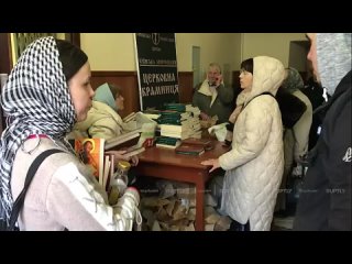 best кадры ruptly из киево печерской лавры откуда монахи вывозят личные вещи best