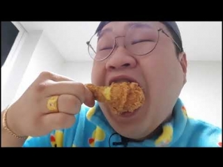 best кореец ест на камеру корейский kfc сэт best