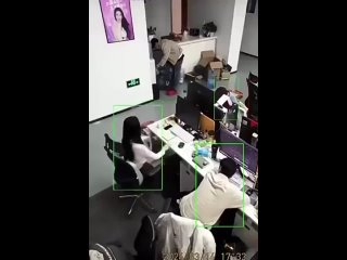 best см офисная жизнь в китае напоминает тюрьму при покидании рабочего места ии камеры начинают отсчёт времени этот best