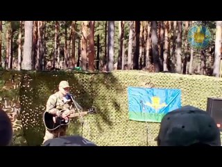 best прислали нам сегодня в бот это видео с коротким текстом предлагаем вашему вниманию песню про рэб написана парнем best
